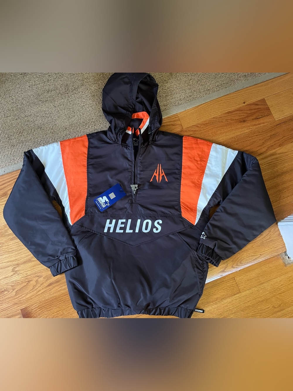New With Tags Men’s Starter Pull Over Jacket Hood Small Black, Orange and White